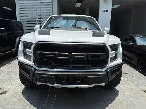 Ford Raptor Raptor Cabina y Media 4x4 usado (2018) color Blanco financiado en mensualidades(enganche $190,000 mensualidades desde $27,722)