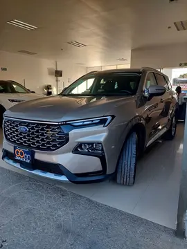 Ford Territory Trend usado (2023) color Dorado financiado en mensualidades(enganche $153,962 mensualidades desde $11,773)