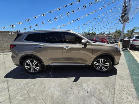 Ford Territory Titanium usado (2023) color Arena estelar precio $549,000