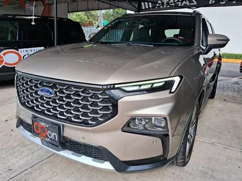 Ford Territory Titanium usado (2023) color Dorado financiado en mensualidades(enganche $137,612 mensualidades desde $10,523)