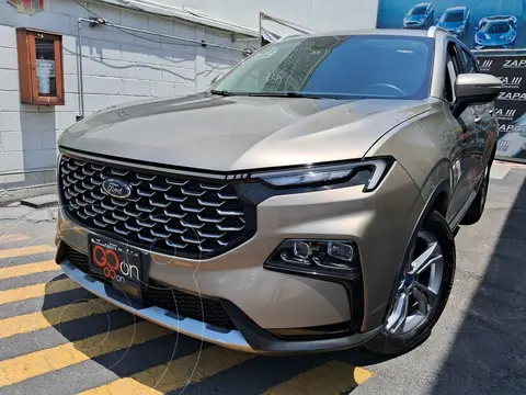 Ford Territory Trend usado (2023) color Dorado financiado en mensualidades(enganche $128,075 mensualidades desde $9,794)