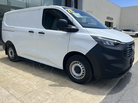 Ford Transit Custom Van Larga usado (2024) color Blanco Nieve precio $598,000