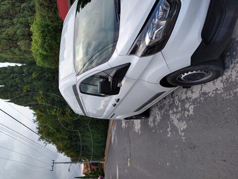 foto Ford Transit Custom VAN Larga Techo Alto Aa usado (2019) color Blanco Nieve precio $400,000