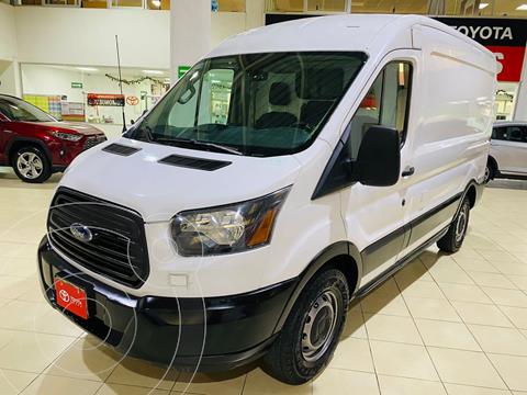 Ford Transit Gasolina Van usado (2017) color Blanco financiado en mensualidades(enganche $109,250)