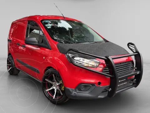 Ford Transit Gasolina Van Mediana usado (2021) color Rojo precio $209,000