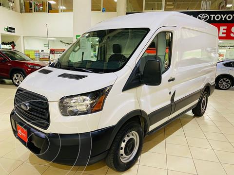 Ford Transit Gasolina Van Mediana usado (2018) color Blanco financiado en mensualidades(enganche $124,750)