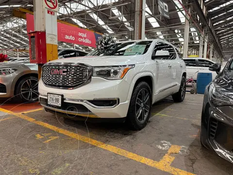 GMC Acadia Denali usado (2017) color Blanco Diamante financiado en mensualidades(enganche $87,500 mensualidades desde $7,900)