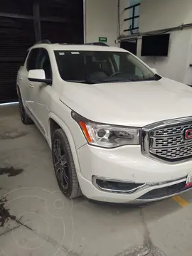 GMC Acadia Denali usado (2017) color Blanco precio $325,000