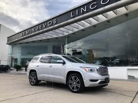 GMC Acadia Denali usado (2018) color Plata precio $499,000