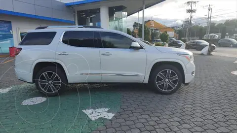 GMC Acadia Denali usado (2018) color Blanco precio $498,000