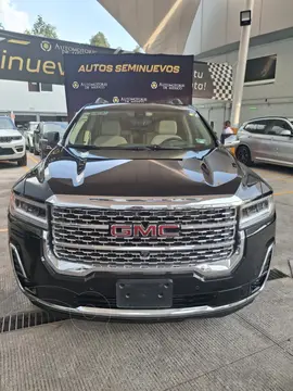 GMC Acadia Denali usado (2023) color Negro financiado en mensualidades(enganche $124,000 mensualidades desde $14,848)