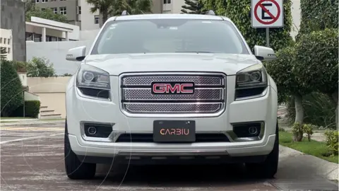 GMC Acadia Denali usado (2016) color Blanco precio $248,999