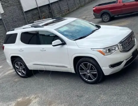 GMC Acadia Denali usado (2017) color Blanco precio $449,000