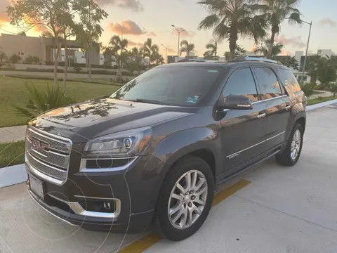 GMC Acadia Denali usado (2015) color Gris precio $219,000