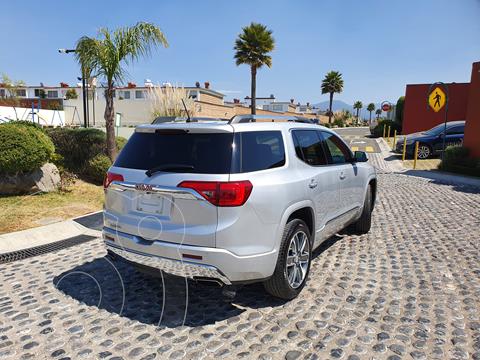 GMC Acadia Denali usado (2017) color Gris precio $460,000