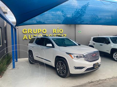foto GMC Acadia Denali usado (2018) color Blanco precio $558,000
