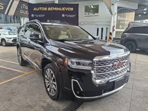 GMC Acadia Denali usado (2023) color Negro Onix precio $730,000