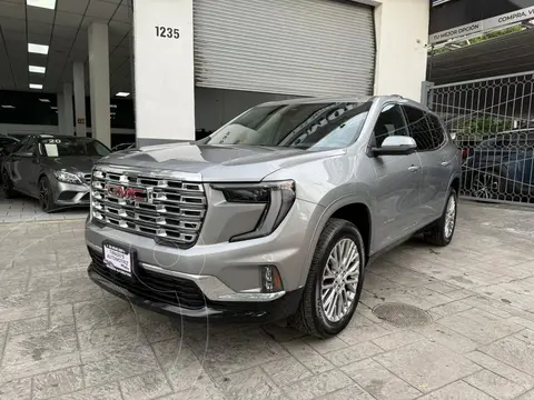GMC Acadia Denali usado (2025) color Plata precio $995,000
