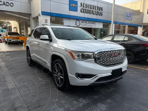 GMC Acadia Denali usado (2017) color Blanco precio $410,000