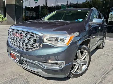 GMC Acadia Denali usado (2017) color Gris precio $415,000