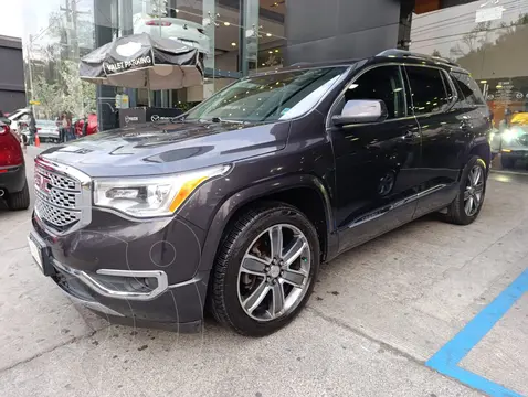 GMC Acadia Denali usado (2017) color Gris precio $387,000