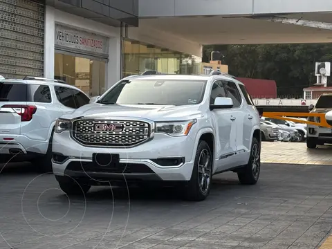 GMC Acadia Denali usado (2017) color Blanco precio $385,000