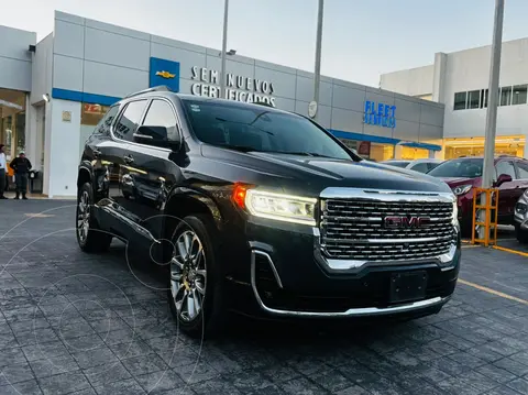 GMC Acadia AT4 usado (2023) color Gris Oscuro precio $925,000