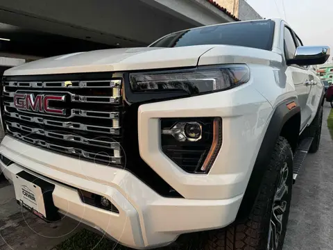 GMC Canyon Denali usado (2025) color Blanco precio $1,145,000