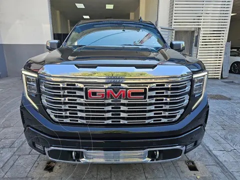 GMC Sierra Denali usado (2024) color Negro precio $1,579,900