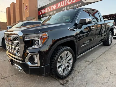 GMC Sierra Denali usado (2020) color Negro precio $899,999