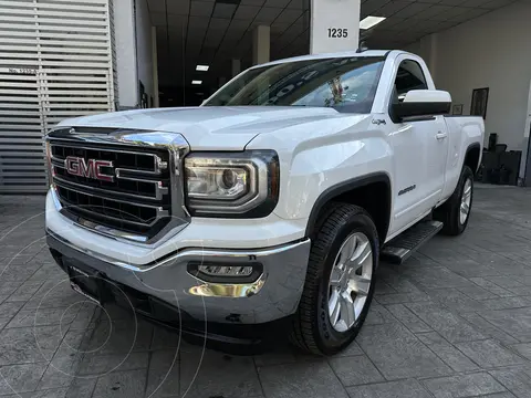 GMC Sierra Cabina Regular SLE 4x4 usado (2016) color Blanco precio $569,900