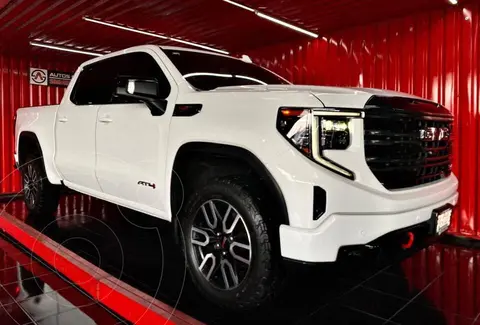 GMC Sierra AT4 usado (2022) color Blanco precio $1,150,000