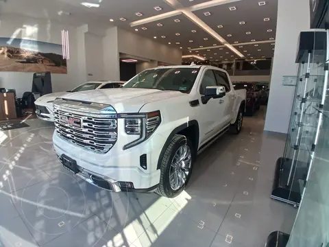 GMC Sierra Denali usado (2024) color Blanco precio $1,480,000