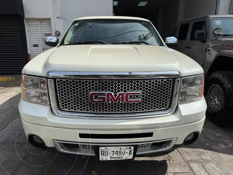 GMC Sierra Denali usado (2013) color Blanco precio $374,500