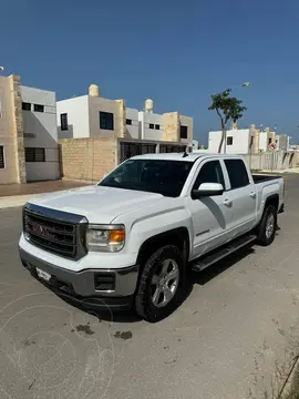 GMC Sierra Cabina Regular SLE 4x4 usado (2014) color Blanco precio $310,000