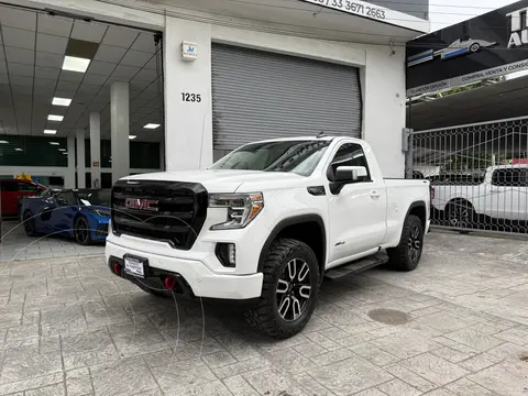 GMC Sierra Regular 4x4 usado (2020) color Blanco precio $739,900