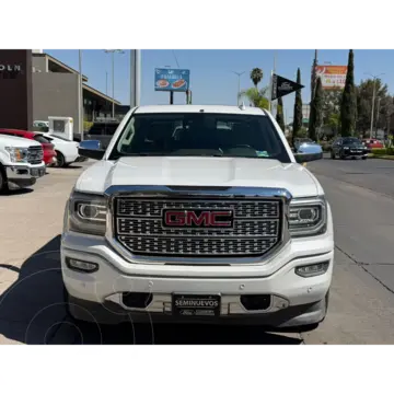 GMC Sierra Denali DVD usado (2018) color Blanco precio $650,000