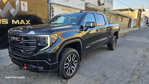 GMC Sierra AT4 usado (2024) color Negro precio $1,365,000