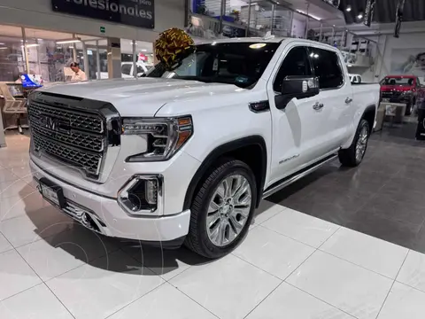 GMC Sierra Denali usado (2021) color Blanco financiado en mensualidades(enganche $296,752 mensualidades desde $22,702)