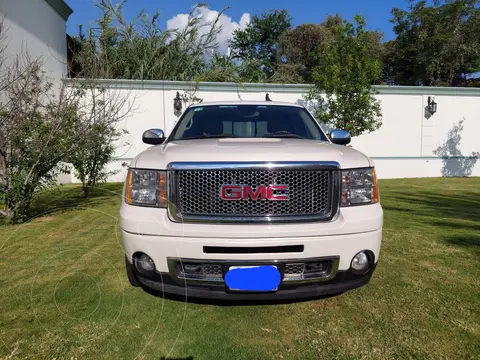 GMC Sierra Denali usado (2010) color Blanco precio $330,000