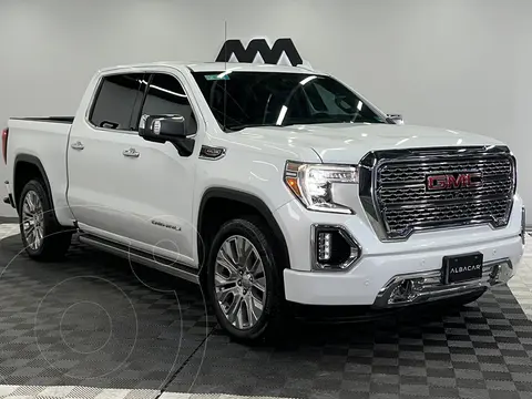 GMC Sierra Denali usado (2021) color Negro precio $849,999
