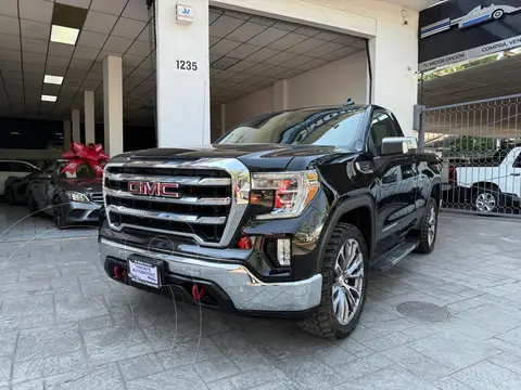 GMC Sierra Cabina Regular usado (2021) color Negro precio $725,000