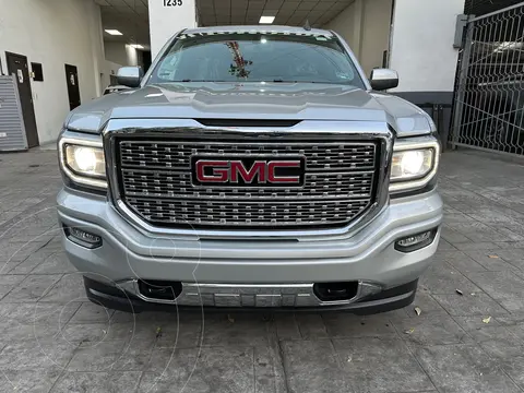 GMC Sierra Cabina Regular SLE 4x4 usado (2016) color Plata Brillante precio $729,900