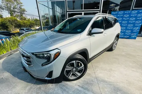 GMC Terrain SLT usado (2019) color plateado precio $365,900