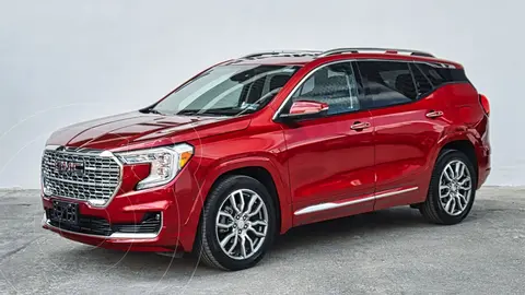 GMC Terrain Denali usado (2023) color Rojo financiado en mensualidades(enganche $153,780 mensualidades desde $13,102)