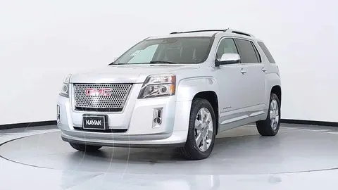 GMC Terrain Denali usado (2014) color Plata precio $302,999