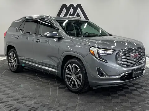 GMC Terrain Denali usado (2019) color plateado precio $369,999