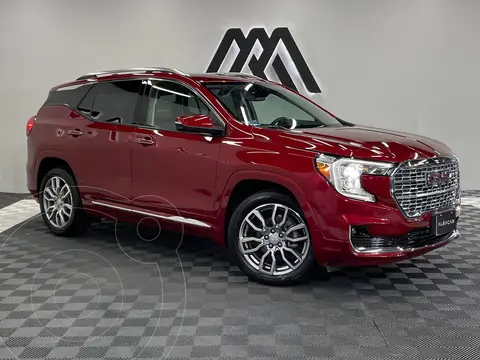 GMC Terrain Denali usado (2023) color Rojo financiado en mensualidades(enganche $127,980 mensualidades desde $14,223)