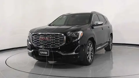 GMC Terrain Denali usado (2018) color Negro precio $556,999