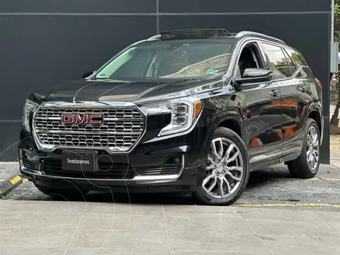 GMC Terrain Denali usado (2023) color Negro precio $695,000